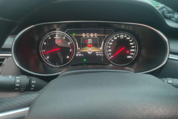 Used Hongqi H5 2022 Classic Model Facelift 1.5T DCT Qiyun Edition Instrument Cluster