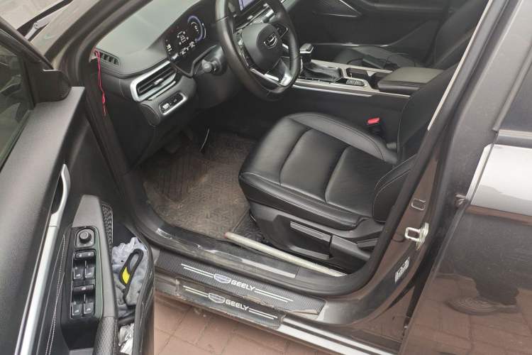 Used Geely Auto Emgrand 2023 4th Generation Champion Edition 1.5L CVT Luxury Model Driver Seat