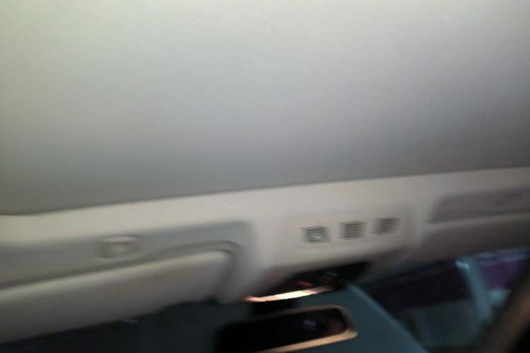 Used BMW 5 Series 2017 528Li Leading Model
