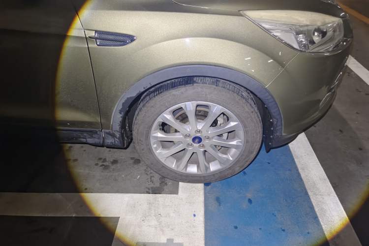 Used Ford Kuga 2013 1.6L GTDi Two-Wheel-Drive Trend Model
