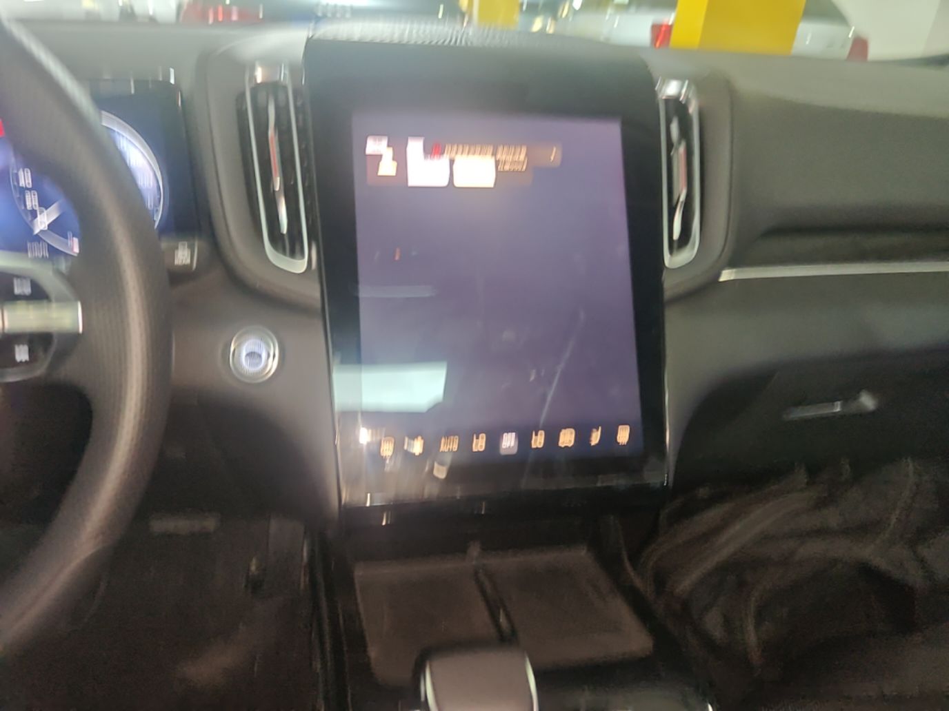 Hongqi HS3 PHEV 2025 Model 117km Jingwei Edition — снимка 15