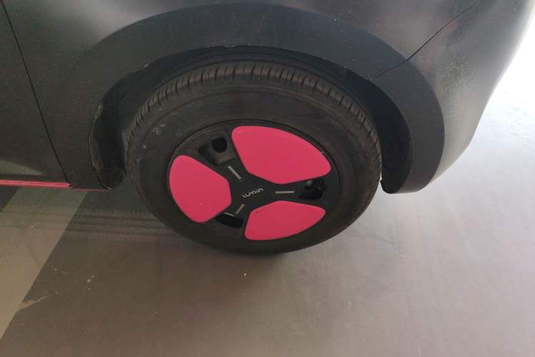 Used CHANGAN NEVO Lumin 2022 210km Sweet Edition Right Front Wheel Hub