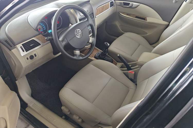 Used Buick Excelle 2015 1.5L Manual Classic Trim Left Front Seat