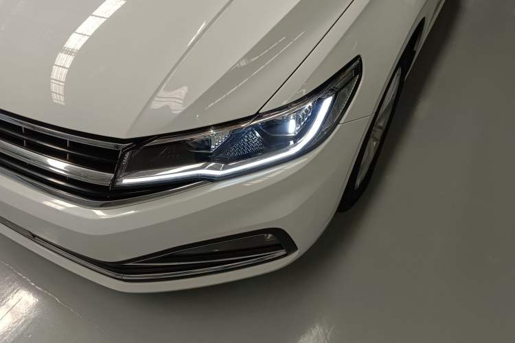 Used Volkswagen Bora 2020 1.5L Automatic Comfort Model Left Front Headlight