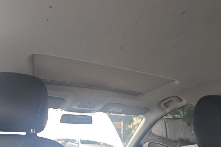 Used Roewe i6 2020 PLUS 1.6L CVT 4G Connected Glory Flagship Edition Headliner