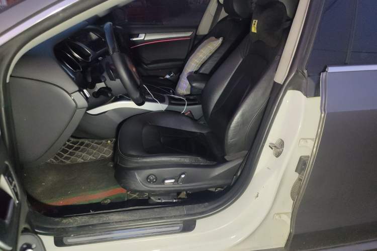 Used Audi A5 2013 Sportback 40 TFSI Left Front Seat