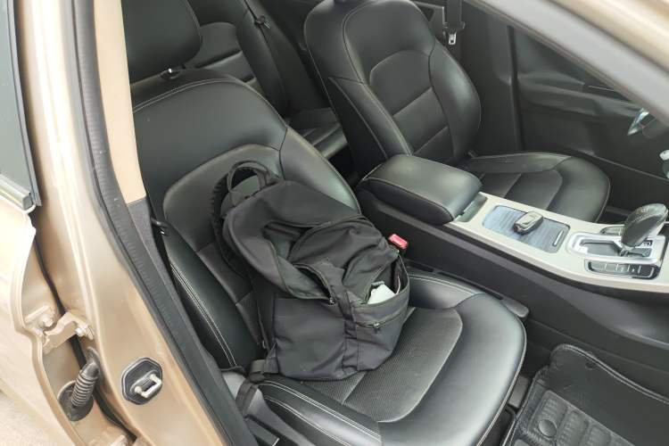 Used Geely Auto Emgrand GL 2017 1.8L DCT Elite Model Right Front Seat