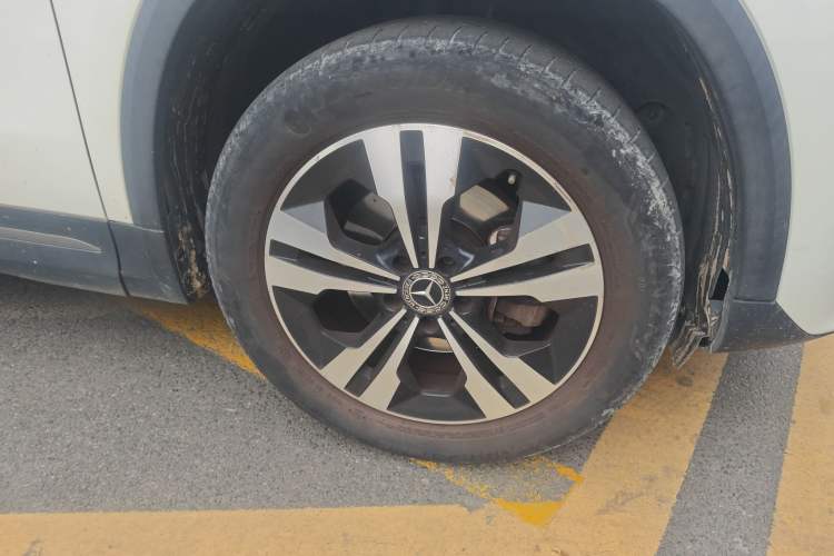 Used Mercedes-Benz GLA 2020 GLA 200 Right Front Wheel Hub