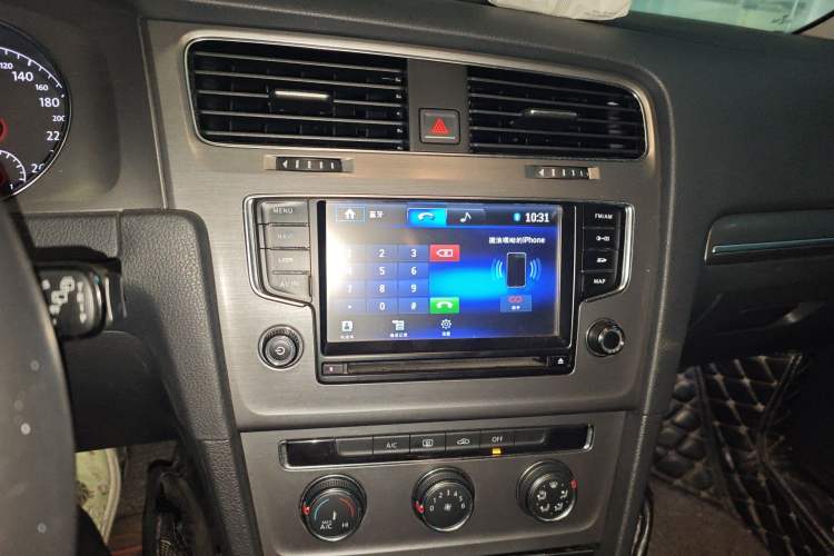 Used Volkswagen Golf 2015 1.6L Automatic Comfort Model Audio And AC Panel