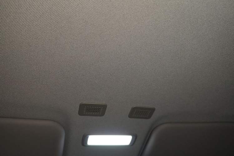 Used Geely Auto Panda 2023 Panda Mini 200km Endurance Bear Headliner