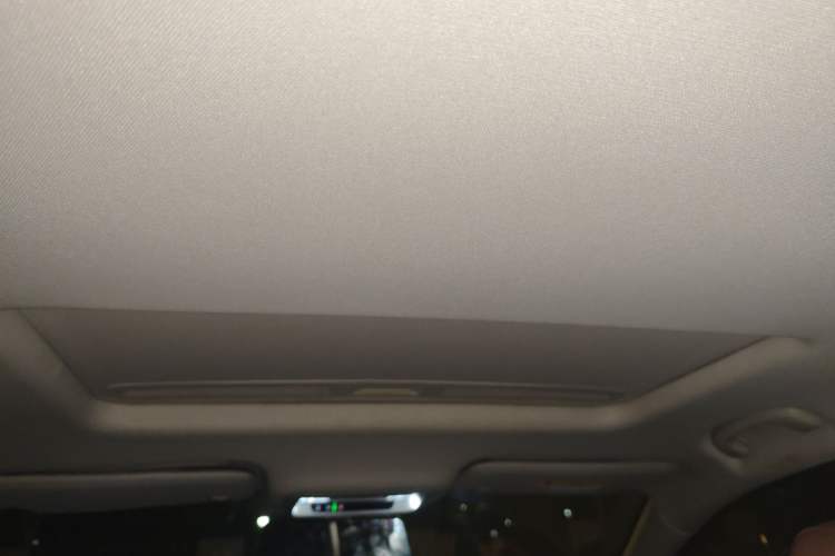 Used Buick Regal 2019 20T Elite Version China VI Standard Headliner