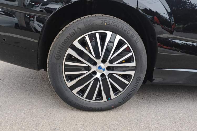 Used Denza N8L 2025 Model Zunrong Model Right Rear Wheel Hub