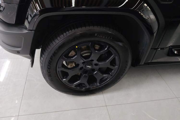 Used Formula Leopard 5 2023 Cloud Ride Flagship Edition
