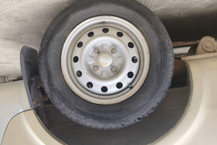 Used Wuling Rongguang 2011 1.2L Base Version