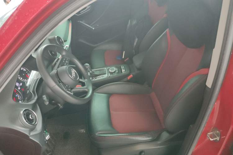 Used Audi Q2L 2020 35 TFSI Fashion Dynamic Model
