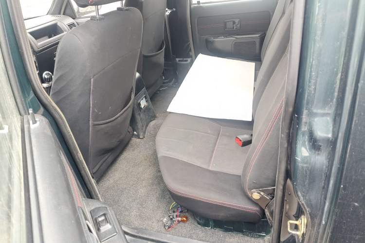 Used Isuzu Pickup 2015 2.8T Four-Wheel Drive 4JB1CT