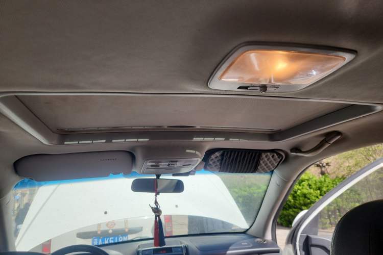 Used Kia Sportage 2013 2.0L Manual Two-Wheel Drive GLS Headliner