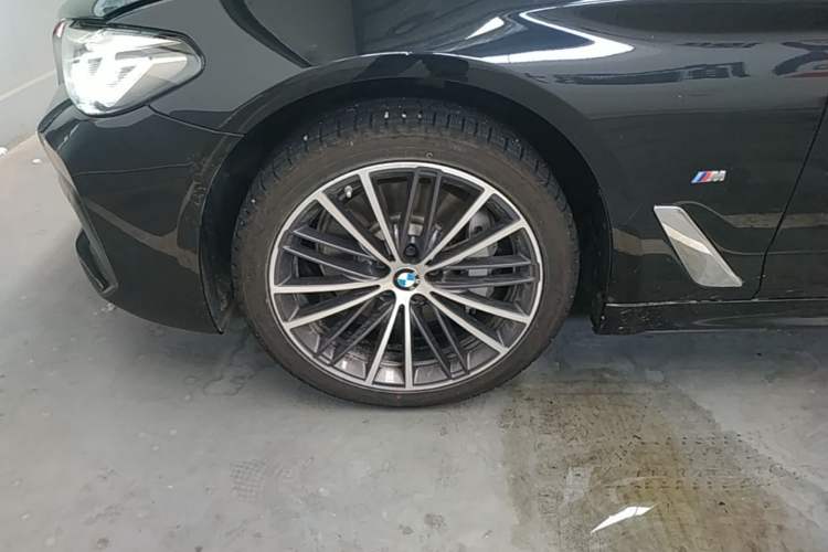 Used BMW 5 Series 2023 530Li Leading Model M Sport Package
