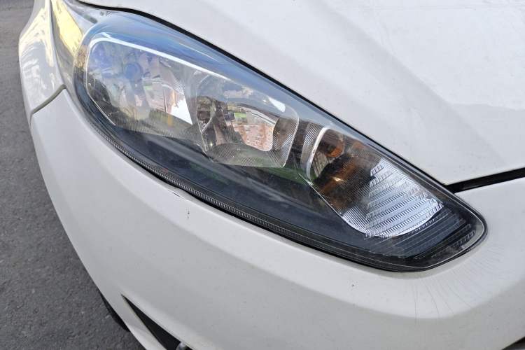 Used Ford Fiesta 2013 Sedan 1.5L Automatic Fashion Edition
