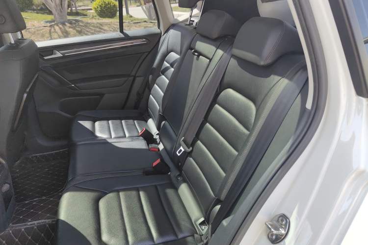 Used Volkswagen Golf Sportsvan 2016 280TSI Automatic Luxury Model