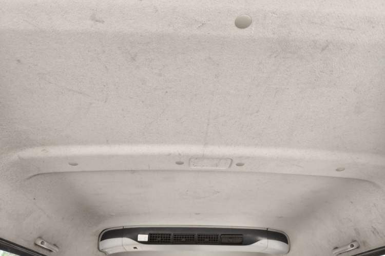 Used CHANGAN KAICHENG Taurus 2011 1.3L Standard Version Headliner