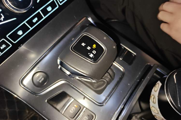 Used Hongqi H5 2020 1.8T Automatic ZhiLian QiYun Edition