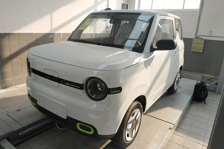 Used Geely Galaxy Panda 2025 210 km – Yuanqi Bear