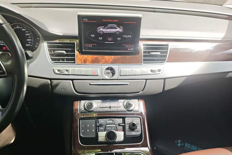 Used Audi A8 2014 A8L 45 TFSI quattro Comfort model
