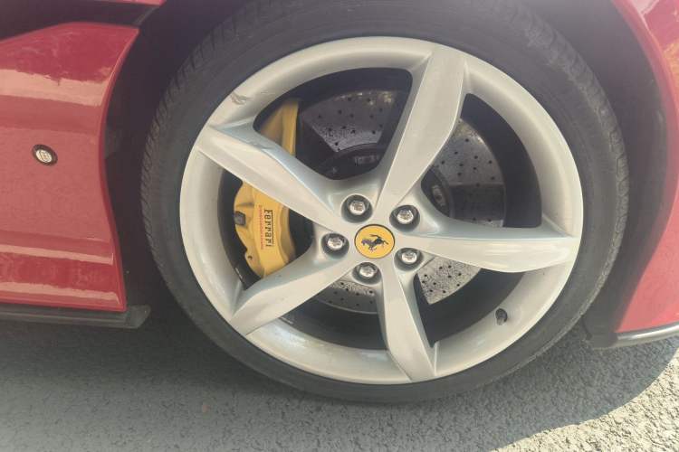 Used Ferrari Portofino 2018 3.9T Right Front Wheel Hub