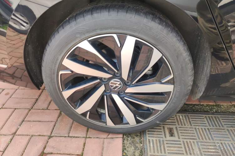 Used Volkswagen Passat 2022 330TSI Elite Edition Custom Version