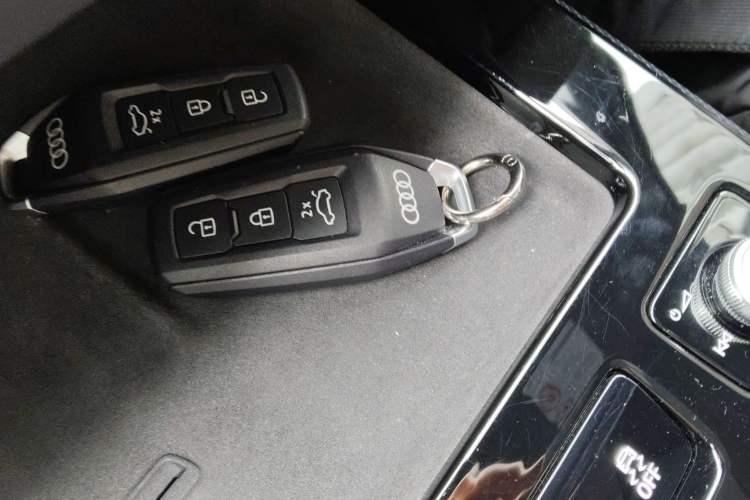 Used Audi A5L 2026 2.0T Sport Vehicle Key