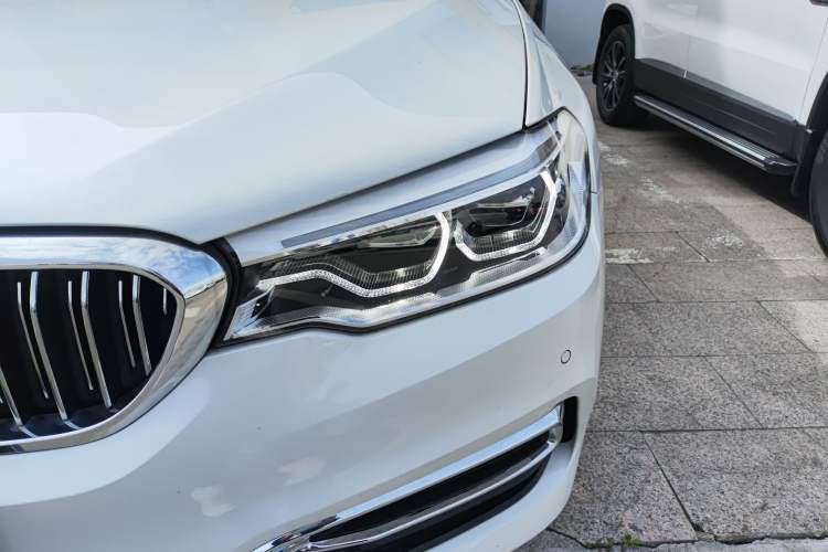 Used BMW 5 Series 2019 Facelifted 530Li Luxury Edition Premium Package Left Front Headlight