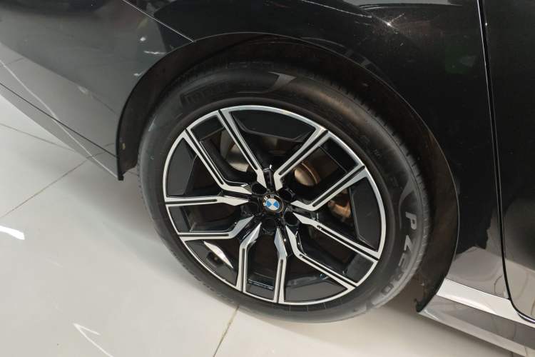 Used BMW 7 Series 2023 735Li M Sport Package