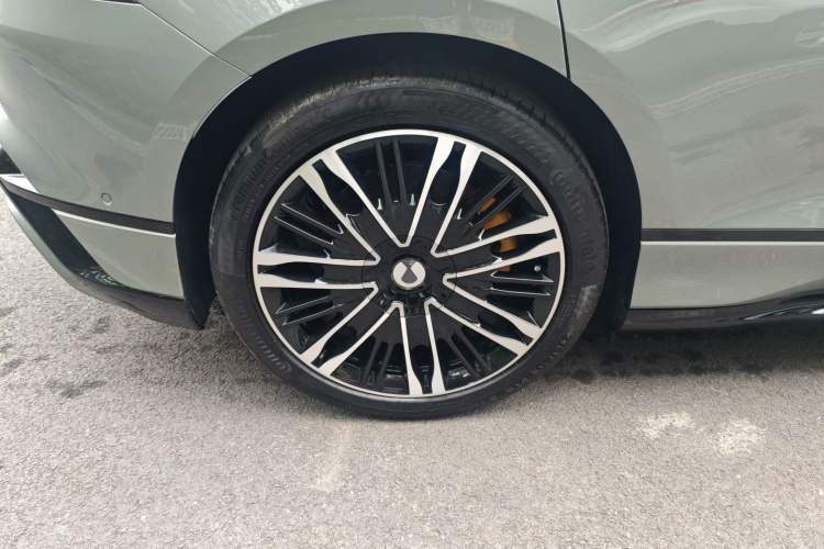 Used Denza Z9GT 2024 1100 Four-Wheel Drive Ultra Version