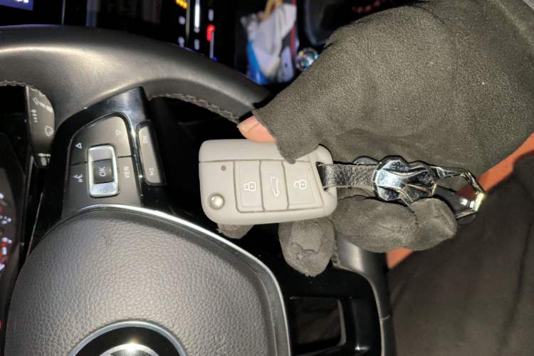 Used Volkswagen Tayron 2021 280TSI Two-Wheel Drive Luxury Smart Connectivity Version