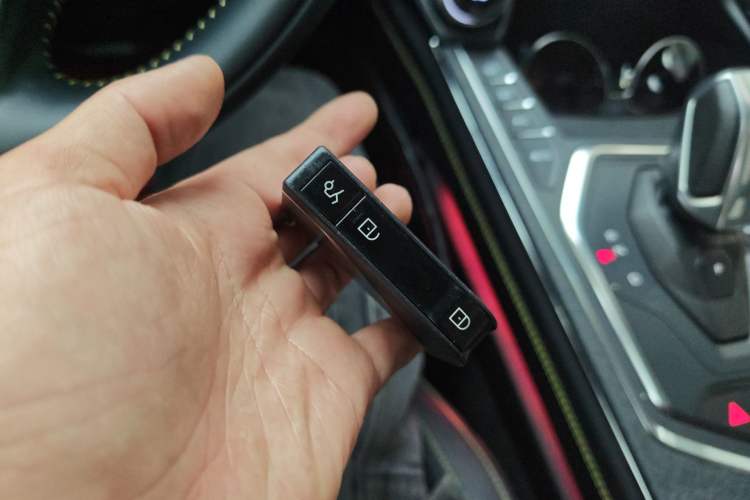 Used Lynk & Co 05 2020 2.0TD Two-Wheel Drive Shine Halo