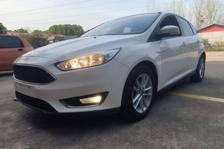 Used Ford Focus 2017 Hatchback 1.6L Automatic Fashion Edition Smart Drive Version