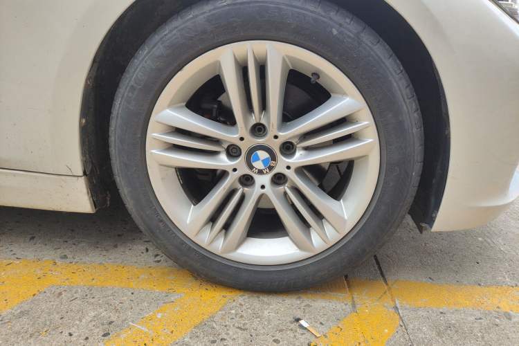 Used BMW 3 Series 2017 320Li Fashion Model
