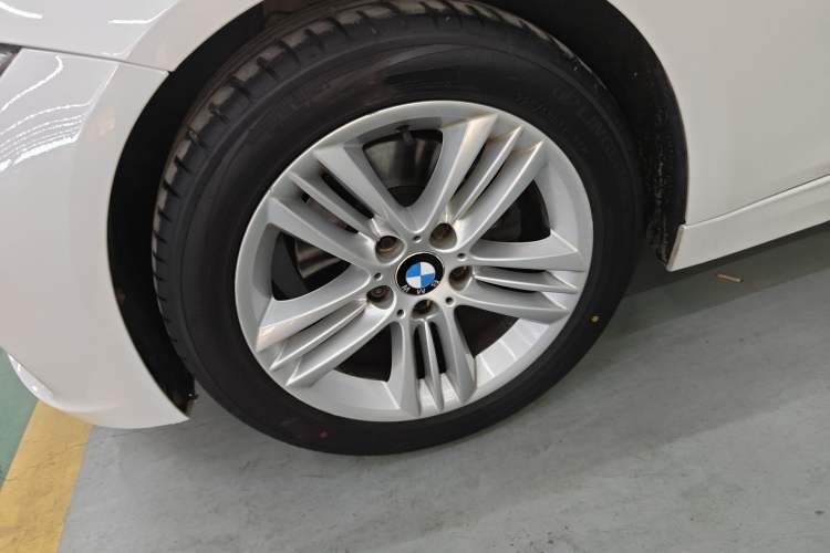 Used BMW 3 Series 2016 320Li Fashion Model
