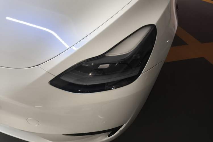 Used Tesla Model Y 2022 Rear-Wheel-Drive Version
