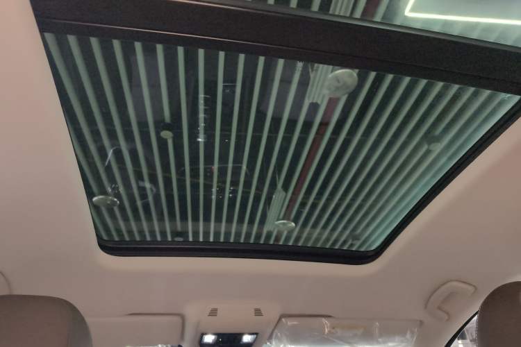 Used Volkswagen Viloran 2024 330TSI Business Edition Headliner