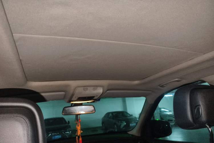 Used BMW X5 2013 xDrive35i Leading Model Headliner