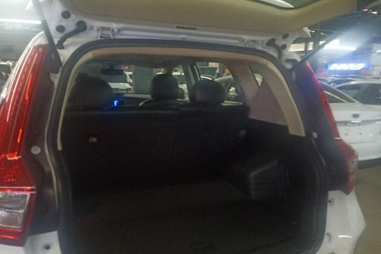 Used Geely Auto Vision X6 2016 1.8L Manual Luxury Model Trunk