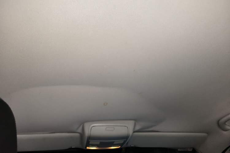 Used Volkswagen Tiguan 2013 1.8 TSI Automatic Two-Wheel Drive Comfort Edition Headliner