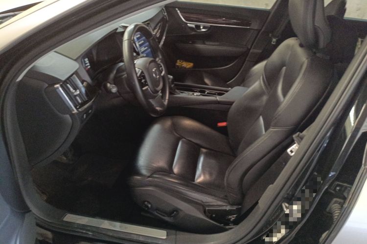 Used Volvo S90 2018 T4 Zhiyuan Edition