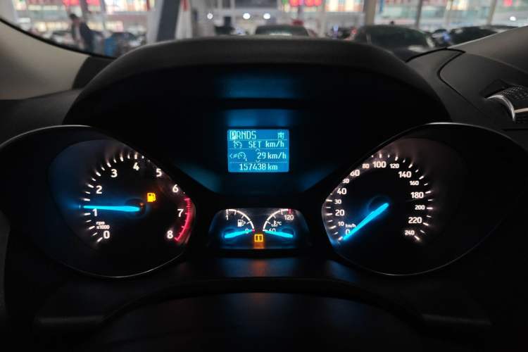 Used Ford Kuga 2017 EcoBoost 180 Two-Wheel-Drive Platinum Edition Instrument Cluster