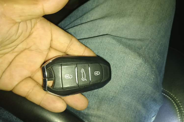 Used DS 6 2014 1.6T Luxury Edition THP160