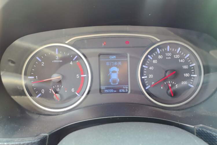 Used Great Wall Wingle 5 2017 2.0T European Version Diesel Two-Wheel Drive Advanced Large Double-Cab GW4D20E
