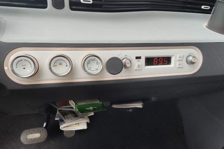 Used Wuling Hongguang MINIEV 2021 Macaron Fashion Edition Lithium-Ion Battery
