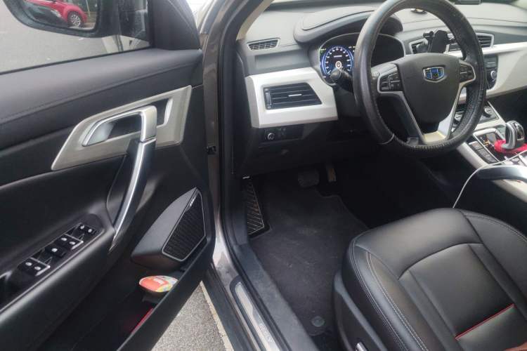 Used Geely Auto Emgrand X7 Sport 2020 1.8TD DCT Two-Wheel Drive Smart Connect 4G-Enabled Version